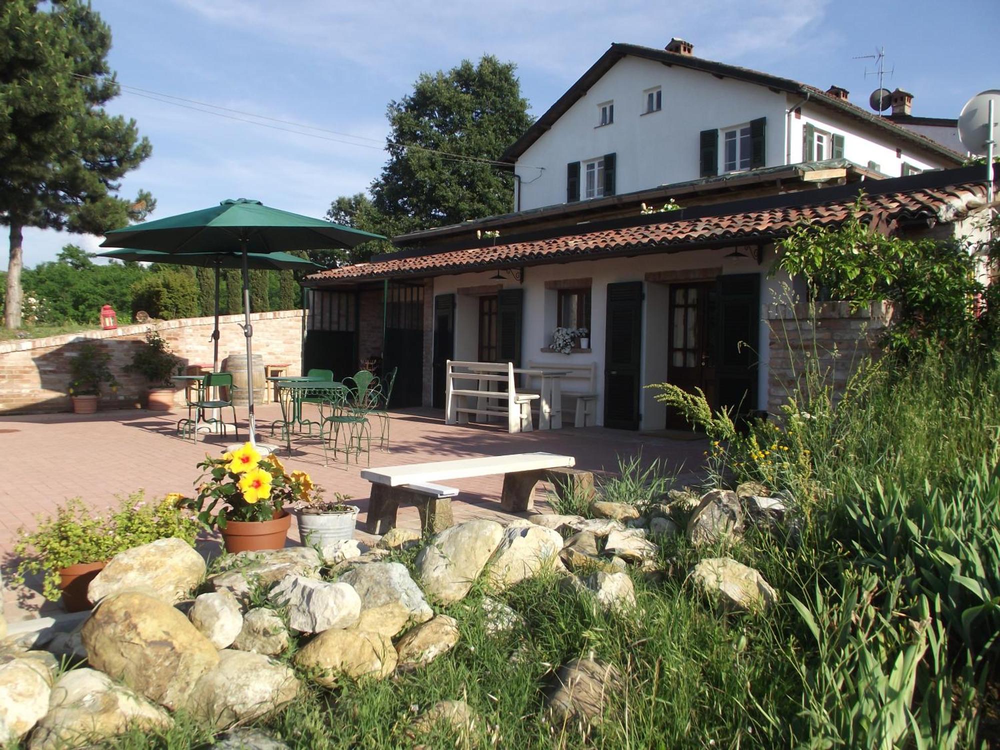 B&B Il Poggio Di Gavi Exteriör bild